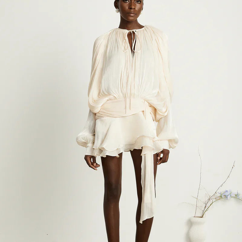 Blusa fruncida con lazo | volumen suave elegante